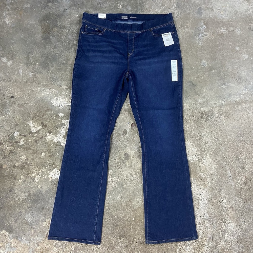NWT Signature Levi Strauss Gold Jeans Women's Size 20L Pull-on Bootcut (NEW)